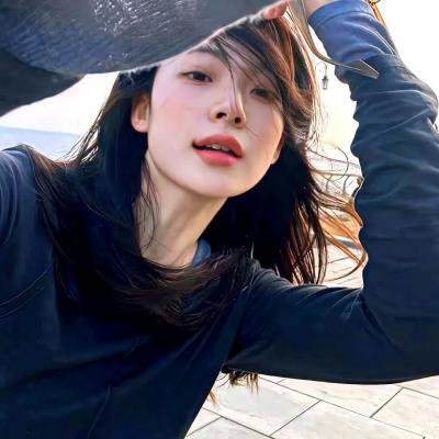 发布会现场实拍：圈内新人片场闹不和，投资人震怒